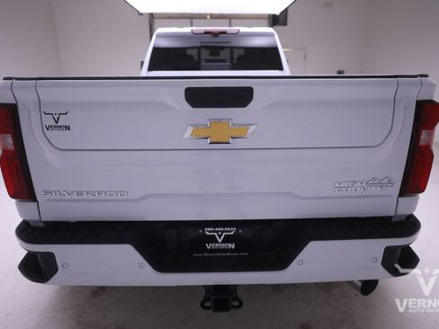 New 2026 Chevrolet Silverado 3500 High Country w/ Technology Package image 4