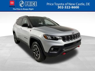 Used 2025 Jeep Compass Trailhawk AWD/4WD video 1