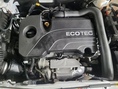 Used 2021 Chevrolet Equinox Premier image 30