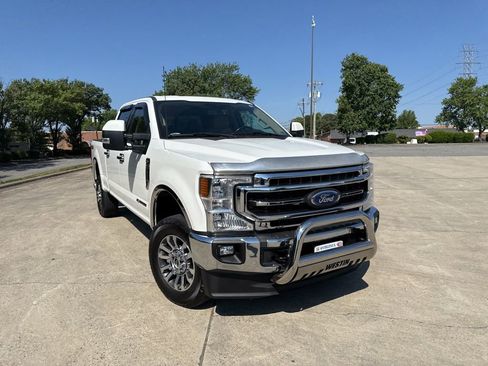 Used 2021 Ford F250 Lariat w/ Lariat Ultimate Package AWD/4WD image 3