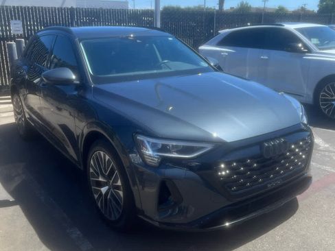 Used 2024 Audi Q8 e-tron Premium Plus w/ Premium Plus Package AWD/4WD image 4
