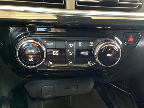 Used 2026 Chevrolet Trax RS FWD image 55