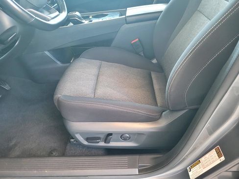 Used 2025 Nissan Rogue SV FWD image 22