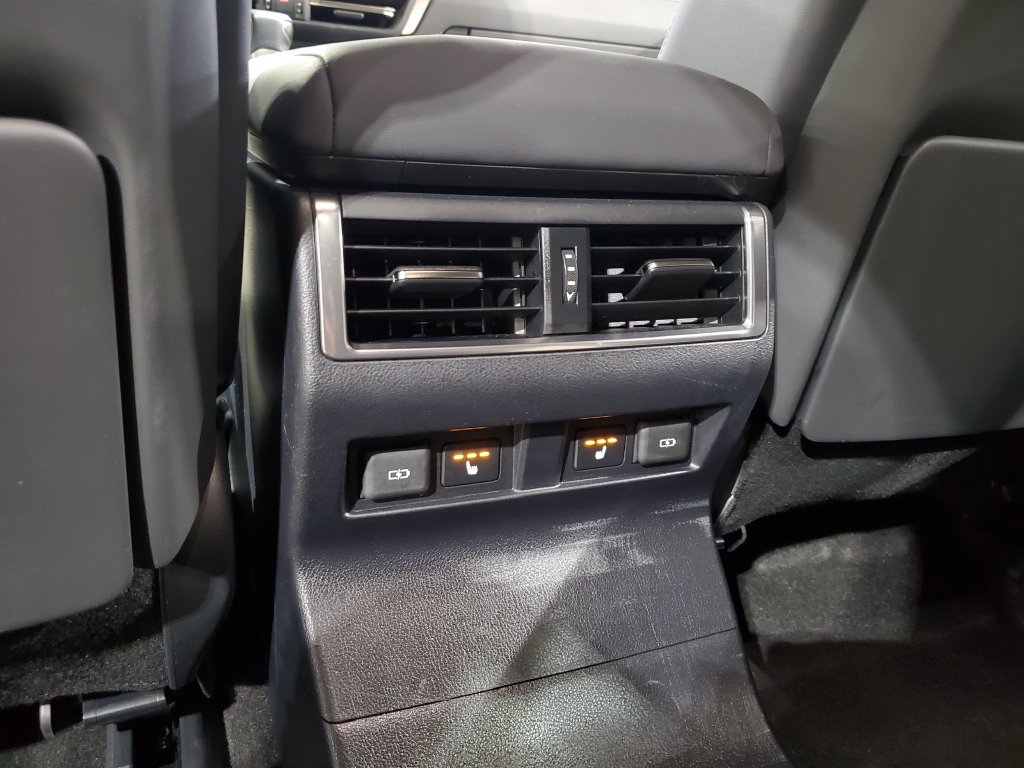 Used 2024 Lexus GX 550 AWD/4WD image 29