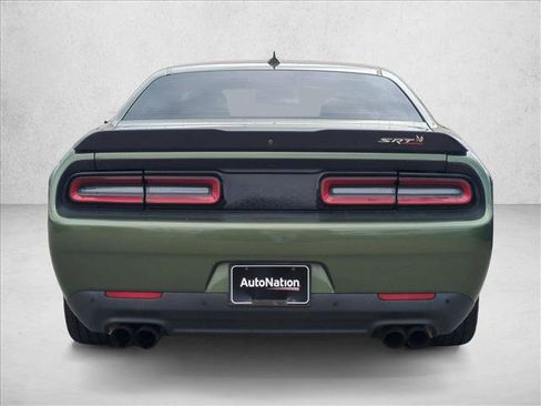 Used 2018 Dodge Challenger R/T Scat Pack RWD image 7