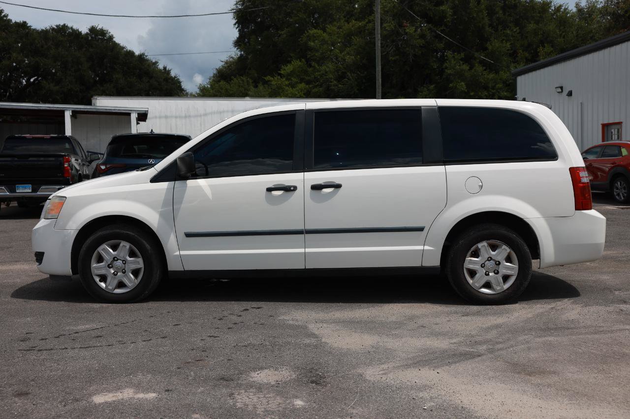 Used 2008 Dodge Grand Caravan SE FWD image 3