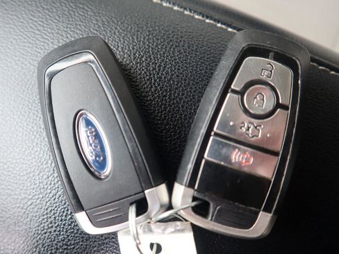 Used 2019 Ford Fusion SE w/ Equipment Group 151A FWD image 82