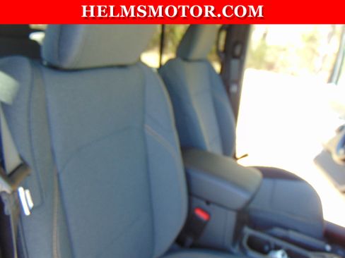 New 2025 Jeep Gladiator Sport image 33