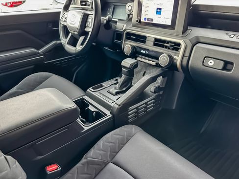 Used 2024 Toyota Tacoma SR RWD image 14