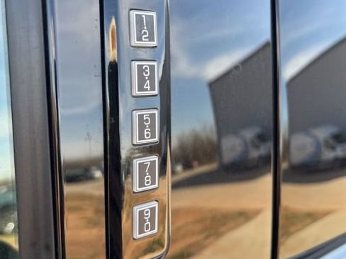 Used 2024 Ford F150 King Ranch w/ FX4 Off-Road Package image 12