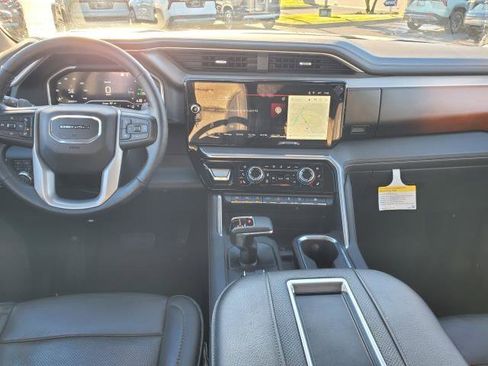 Used 2022 GMC Sierra 1500 Denali w/ Denali Reserve Package image 26