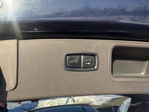 Used 2018 Porsche Macan S image 15