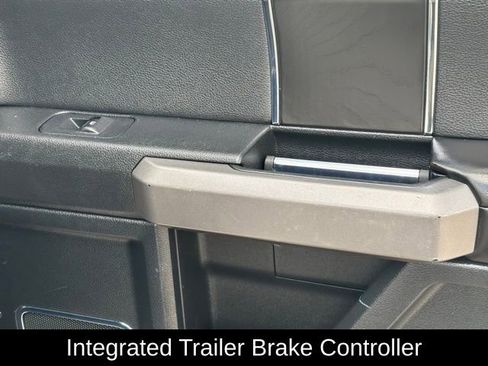 Used 2018 Ford F150 Platinum w/ Equipment Group 701A Luxury image 24