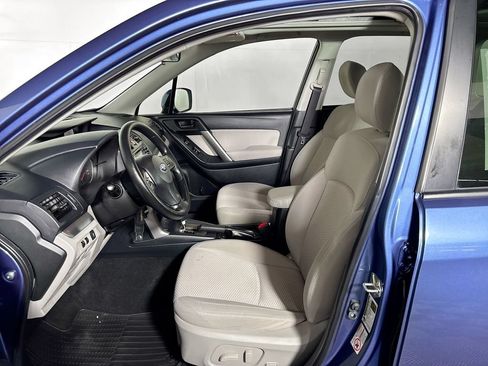Used 2015 Subaru Forester 2.5i Premium w/ All-Weather Package AWD/4WD image 11
