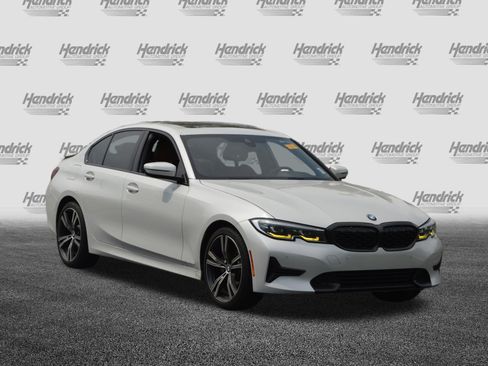 Used 2022 BMW 330i Sedan w/ Convenience Package RWD image 5