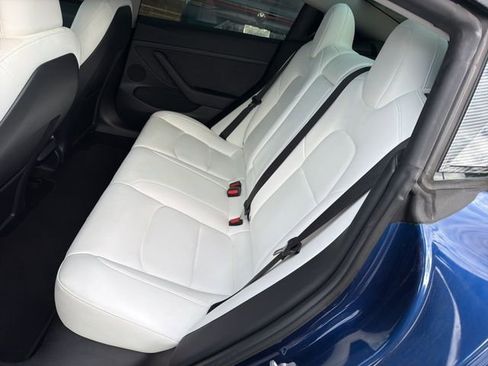 Used 2023 Tesla Model 3 Performance image 21