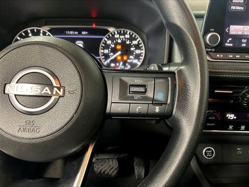 Certified 2022 Nissan Rogue SV image 23