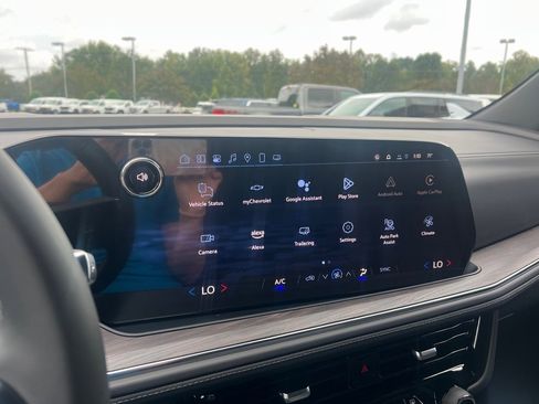 New 2025 Chevrolet Tahoe LS image 6