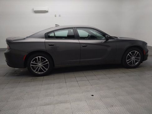 Used 2019 Dodge Charger SXT AWD/4WD image 10