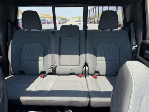 Used 2022 RAM 1500 Big Horn AWD/4WD image 26
