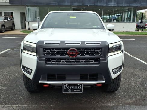 Used 2025 Nissan Frontier PRO-4X w/ Pro Premium Package AWD/4WD image 9
