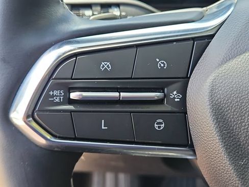 Used 2024 Chevrolet Traverse Z71 w/ Enhanced Driving Package AWD/4WD image 22