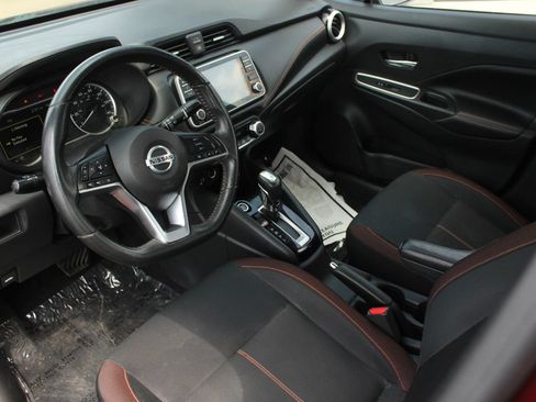 Used 2020 Nissan Versa SR FWD image 12