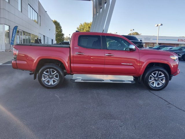 Used 2016 Toyota Tacoma Limited w/ Towing Package RWD image 2