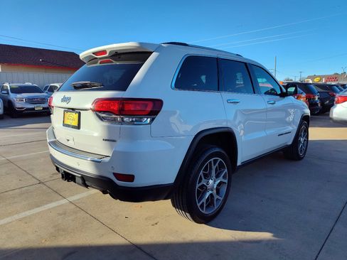 Used 2020 Jeep Grand Cherokee Limited image 4