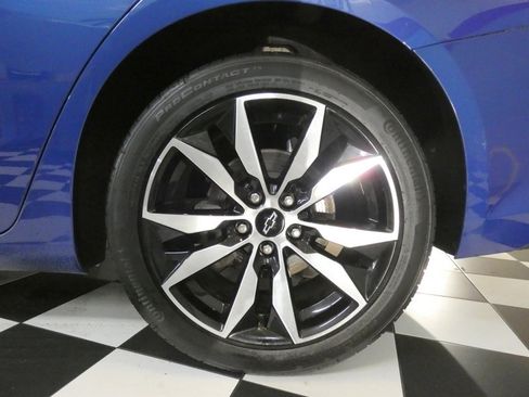 Used 2023 Chevrolet Malibu RS image 6