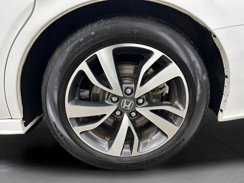 Used 2023 Honda Odyssey Touring image 13