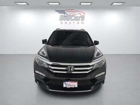 Used 2016 Honda Pilot Touring image 2