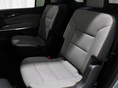 Certified 2024 Chevrolet Traverse LT w/ LPO, Floor Liner Package image 20