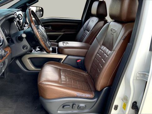 Used 2021 Nissan Titan Platinum Reserve w/ Moonroof Package AWD/4WD image 8