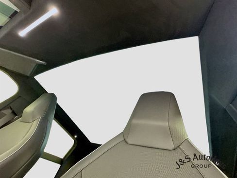 Used 2024 Tesla Cybertruck AWD Crew Cab image 16