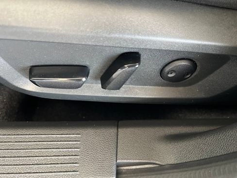 Used 2021 Nissan Rogue SV AWD/4WD image 47