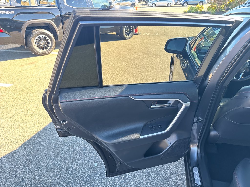 Used 2025 Toyota RAV4 XSE w/ Premium Package AWD/4WD image 40