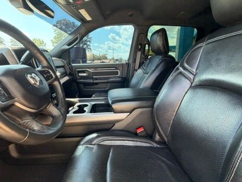 Used 2024 RAM 3500 Big Horn w/ Sport Appearance Package AWD/4WD image 13