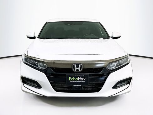 Used 2019 Honda Accord Sport image 2