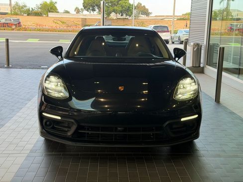 Certified 2023 Porsche Panamera 4 Platinum Edition AWD/4WD image 5