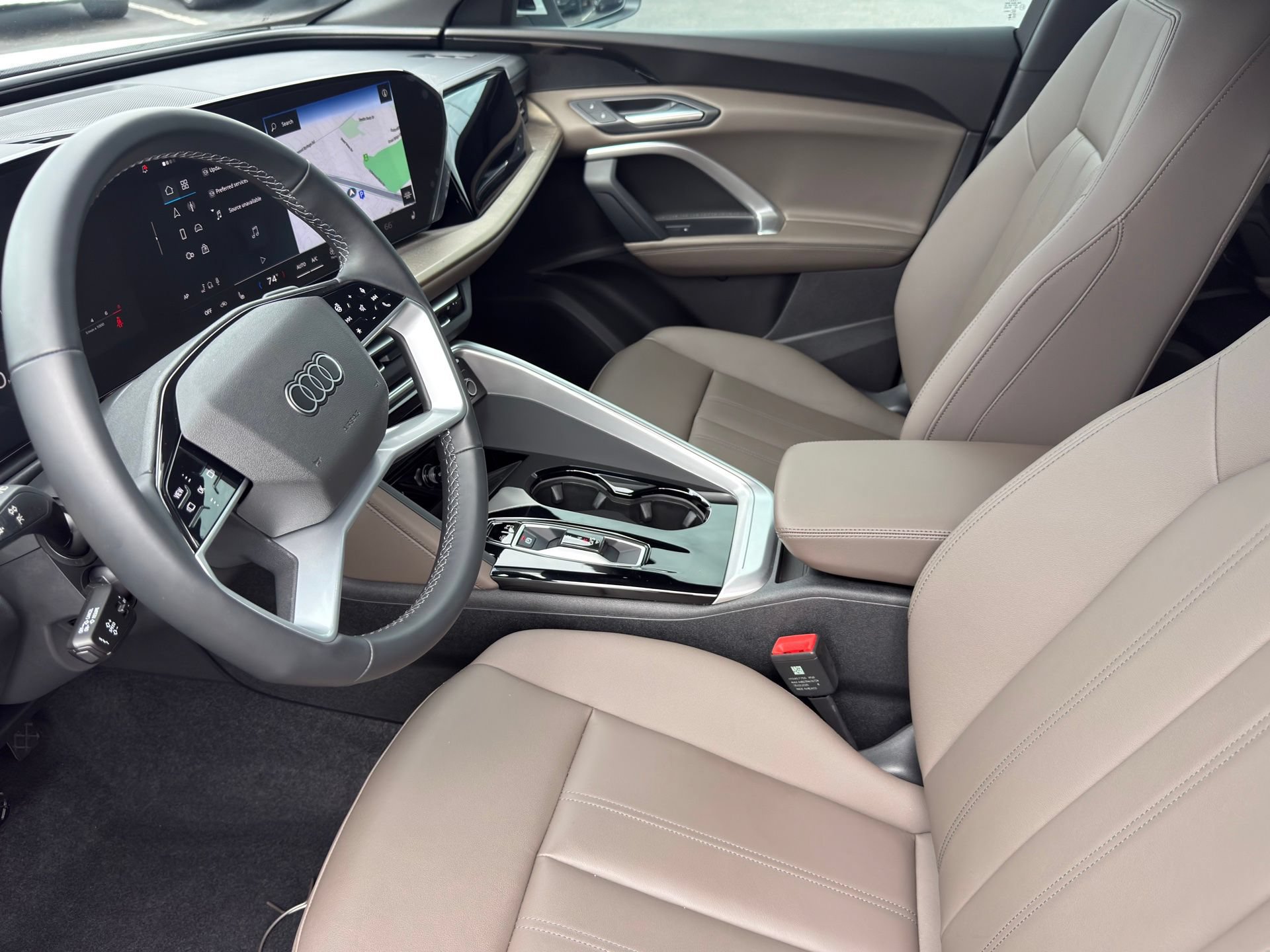 Certified 2025 Audi Q5 Premium AWD/4WD image 12