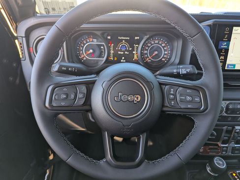 New 2026 Jeep Gladiator Rubicon w/ Safety Group image 17