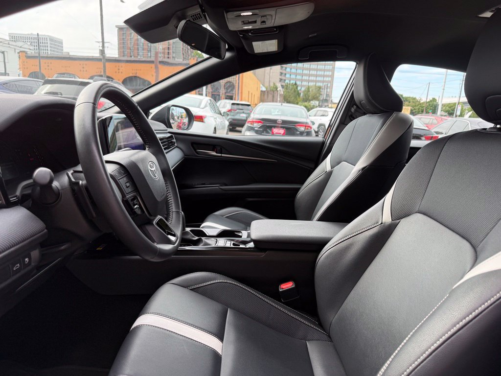 Certified 2025 Toyota Camry SE FWD image 13