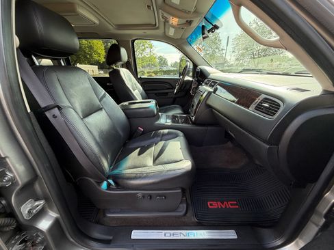 Used 2012 GMC Sierra 3500 Denali AWD/4WD image 22