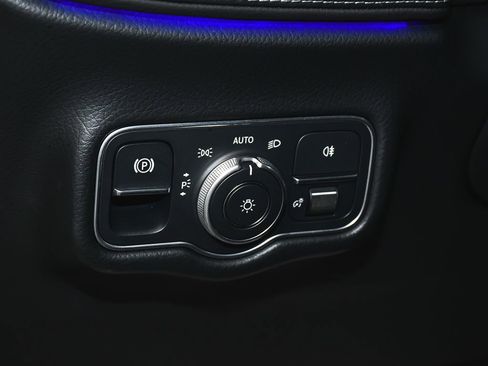 Used 2025 Mercedes-Benz G 550 image 22