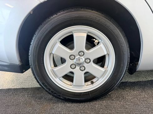 Used 2007 Toyota Prius w/ Pkg 2 FWD image 16