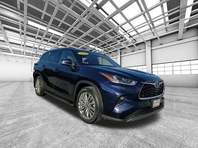 Used 2023 Toyota Highlander Platinum