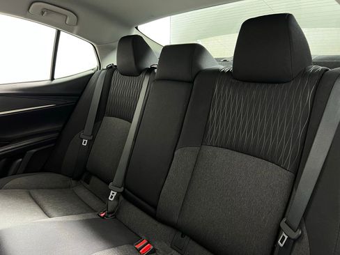 Used 2025 Toyota Camry LE image 21