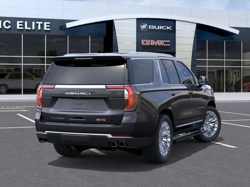 New 2026 GMC Yukon Denali w/ Denali Reserve Package RWD image 4