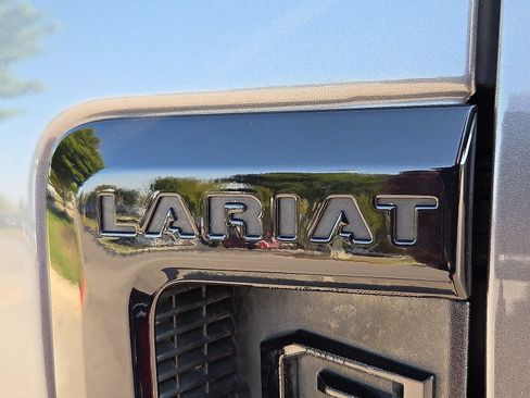 Certified 2022 Ford F250 Lariat w/ Lariat Ultimate Package AWD/4WD image 9